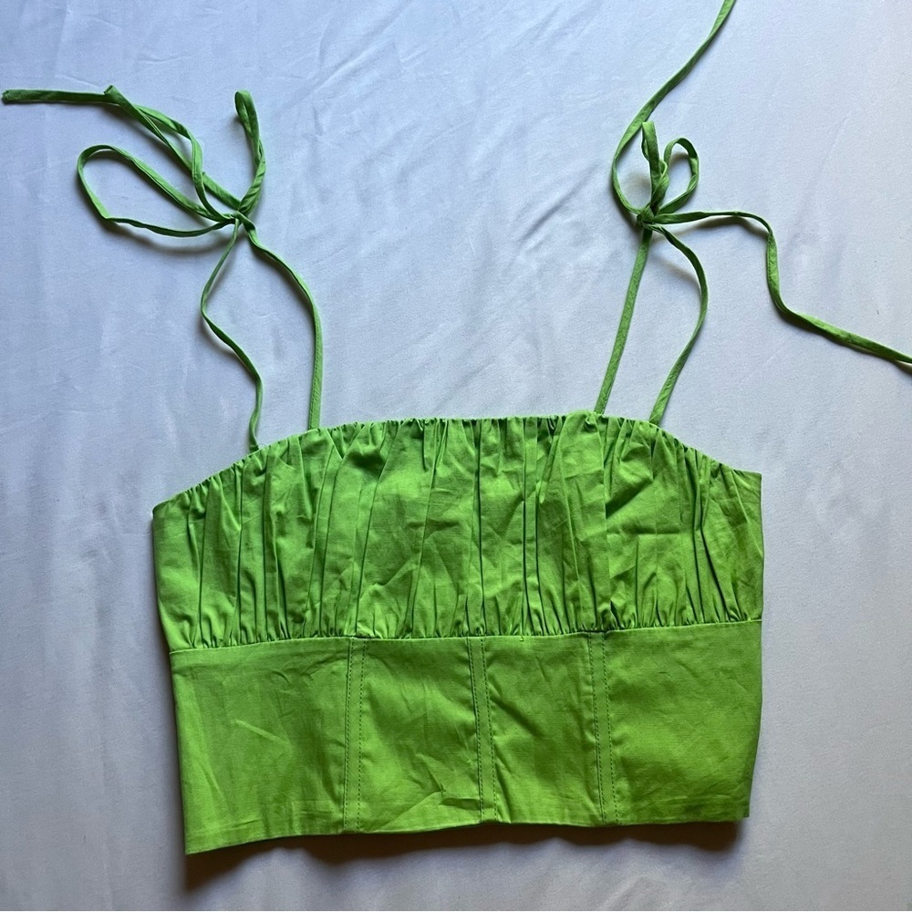 H:OURS green ruched back sleeveless cropped tank‎ top